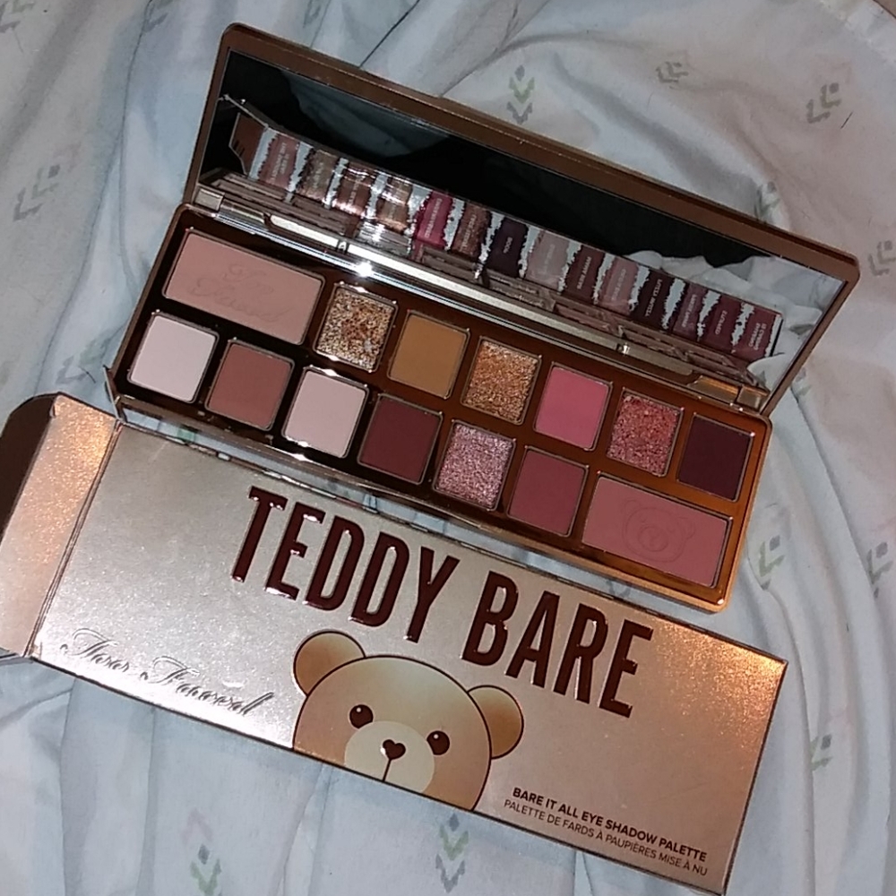 "BN" Teddy Bare Bare It All Eyeshadow Palette